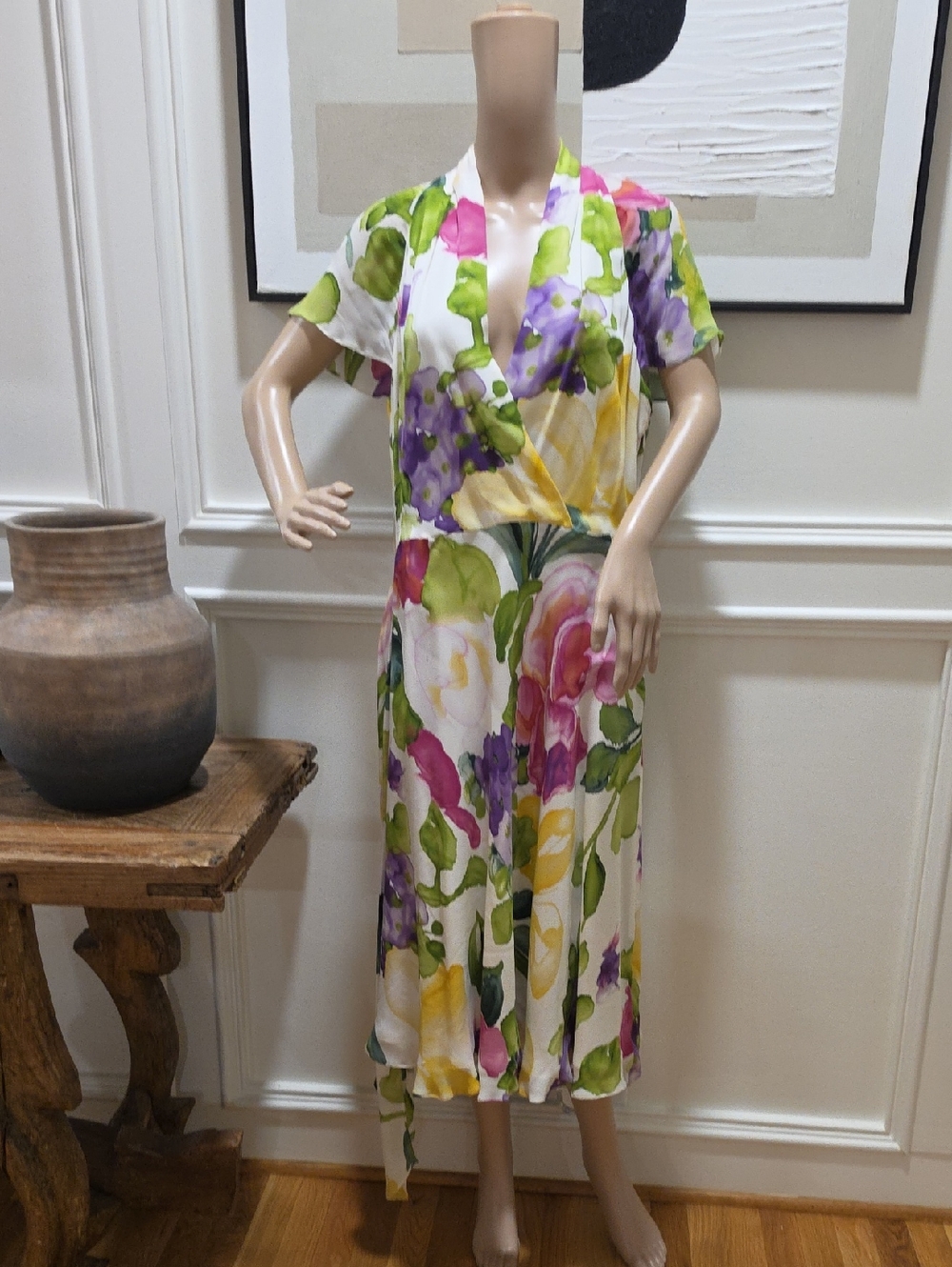 Ellen Tracy White Wrap Dress with Pink Yellow Purple Floral Print Size 14.